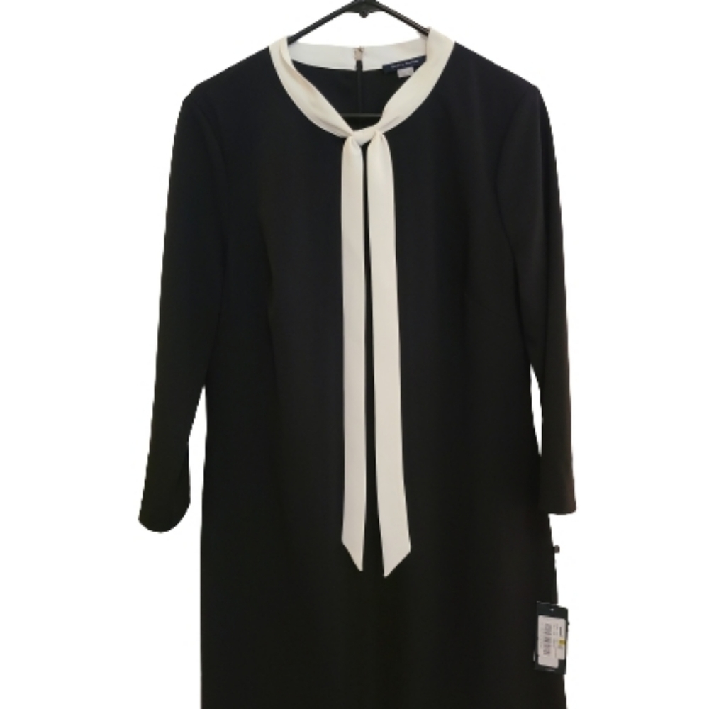 NWT Tommy Hilfiger long sleeve Bow Dress